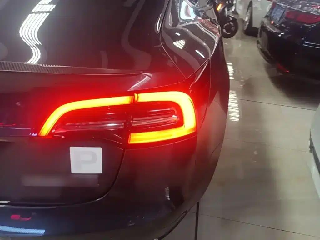 Model 3 2022 Performance All-Wheel Drive — миниатюра 8