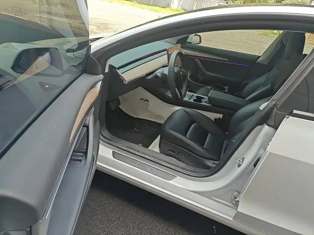 Model 3 2022 Rear-Wheel Drive — миниатюра 16
