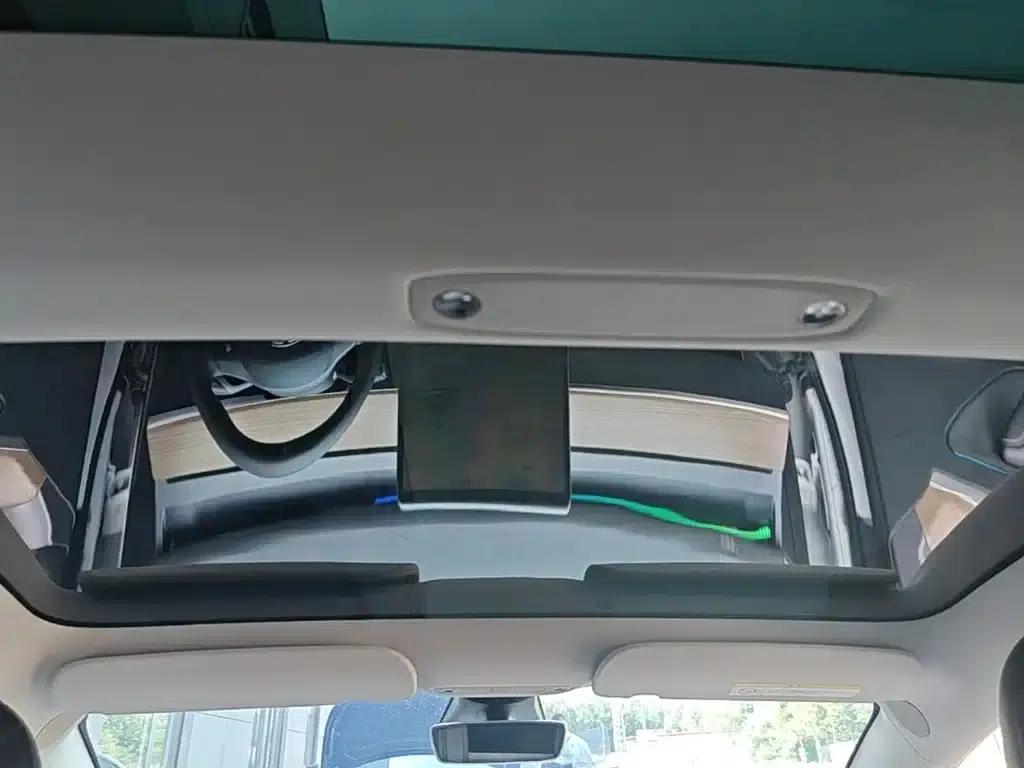 Model 3 2022 Rear-Wheel Drive — миниатюра 18