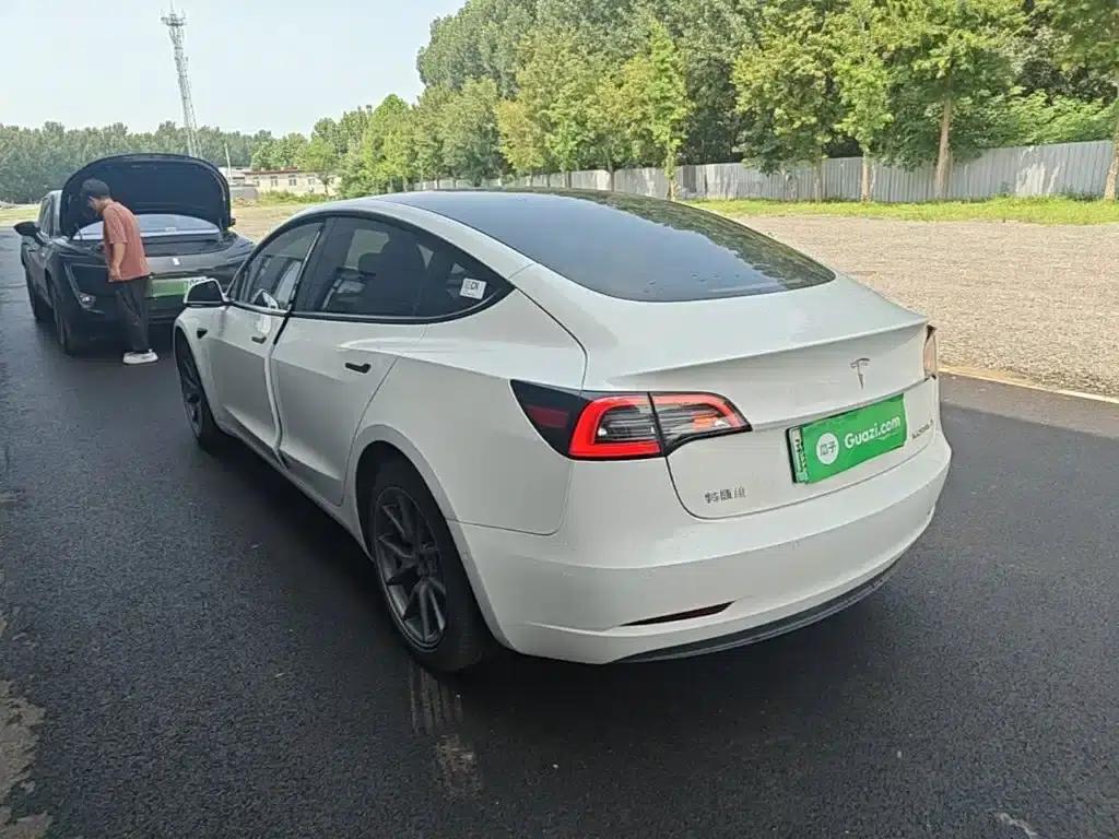 Model 3 2022 Rear-Wheel Drive — миниатюра 5