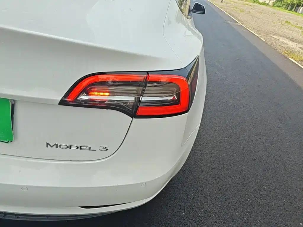 Model 3 2022 Rear-Wheel Drive — миниатюра 8