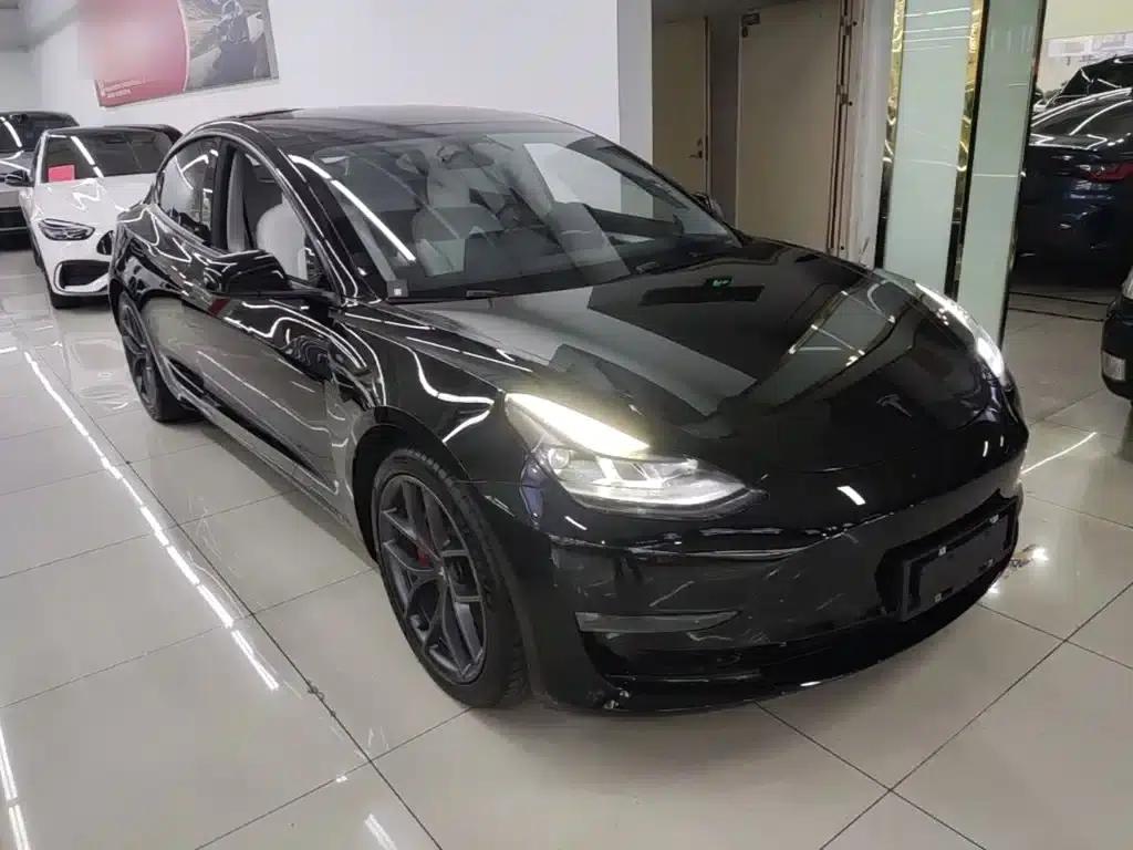 Model 3 2022 Performance All-Wheel Drive — миниатюра 4