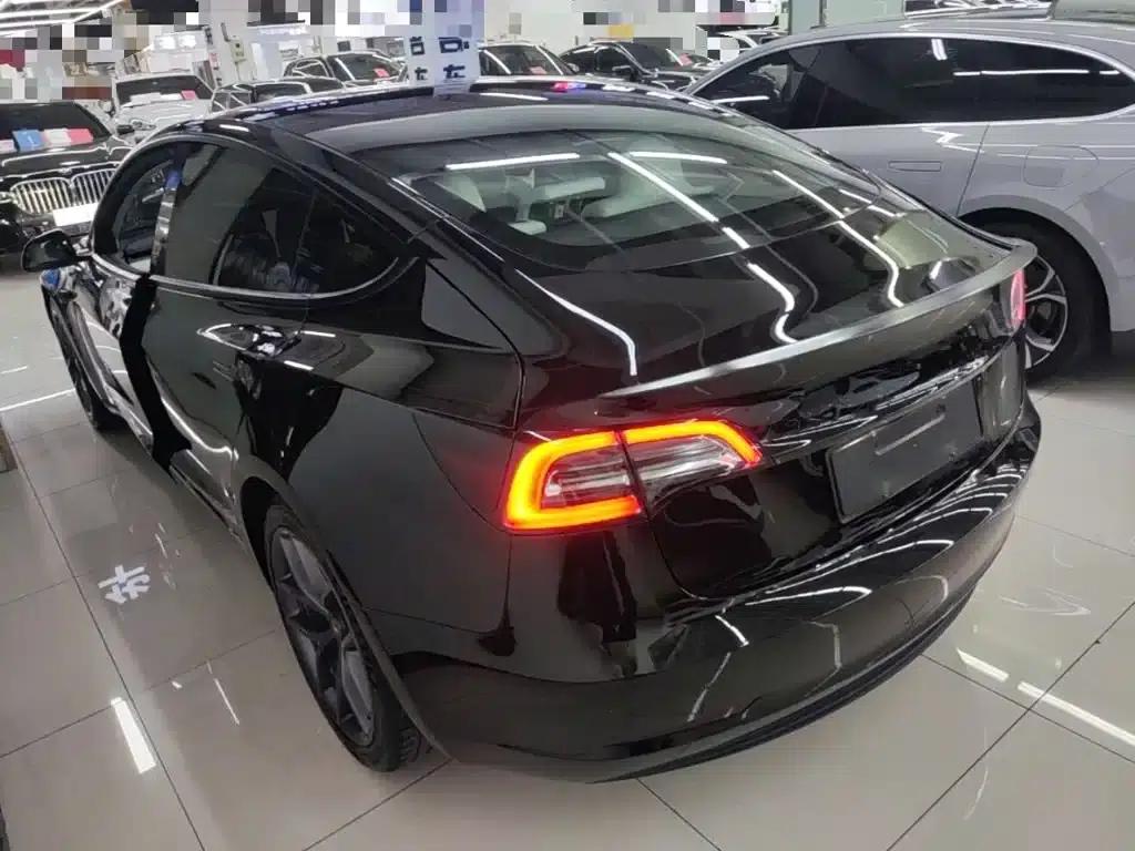 Model 3 2022 Performance All-Wheel Drive — миниатюра 5