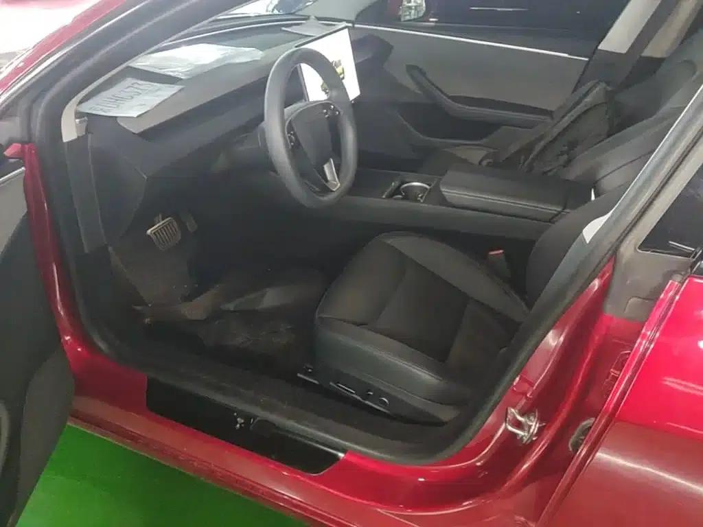 Model 3 2023 Rear-Wheel Drive — миниатюра 16