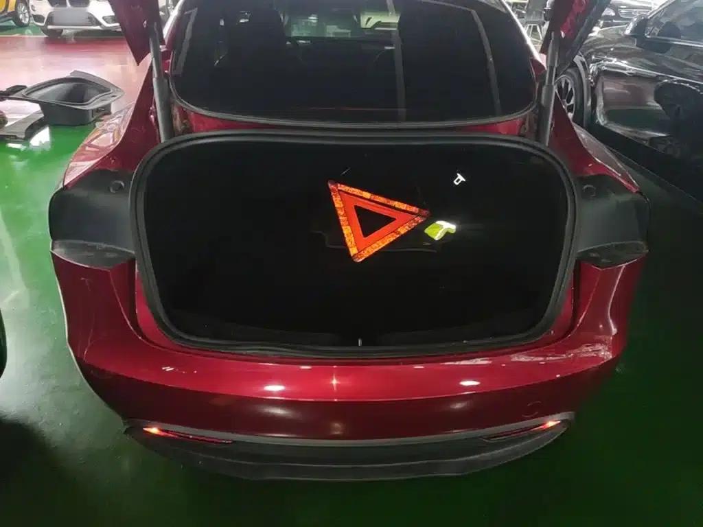 Model 3 2023 Rear-Wheel Drive — миниатюра 19