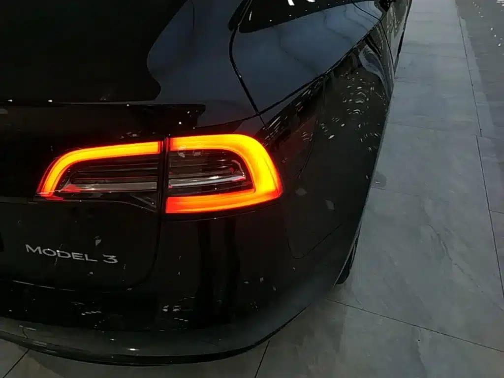 Model 3 2022 Rear-Wheel Drive — миниатюра 8