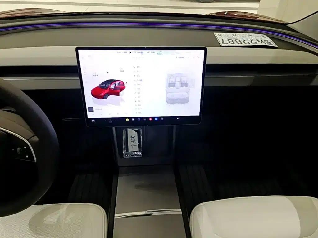 Model 3 2025 Rear-Wheel Drive — миниатюра 13