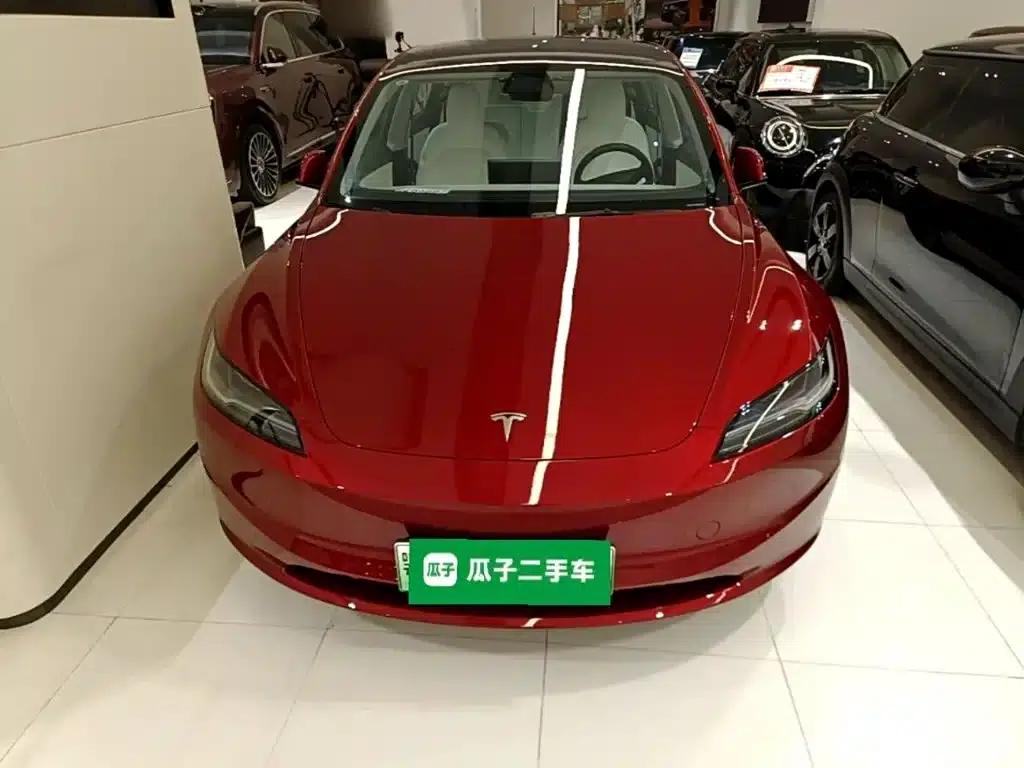 Model 3 2025 Rear-Wheel Drive — миниатюра 3