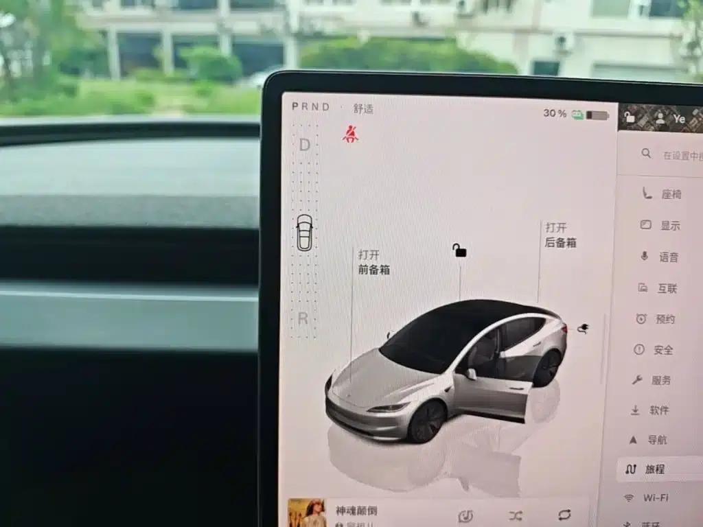 Model 3 2023 Rear-Wheel Drive — миниатюра 14