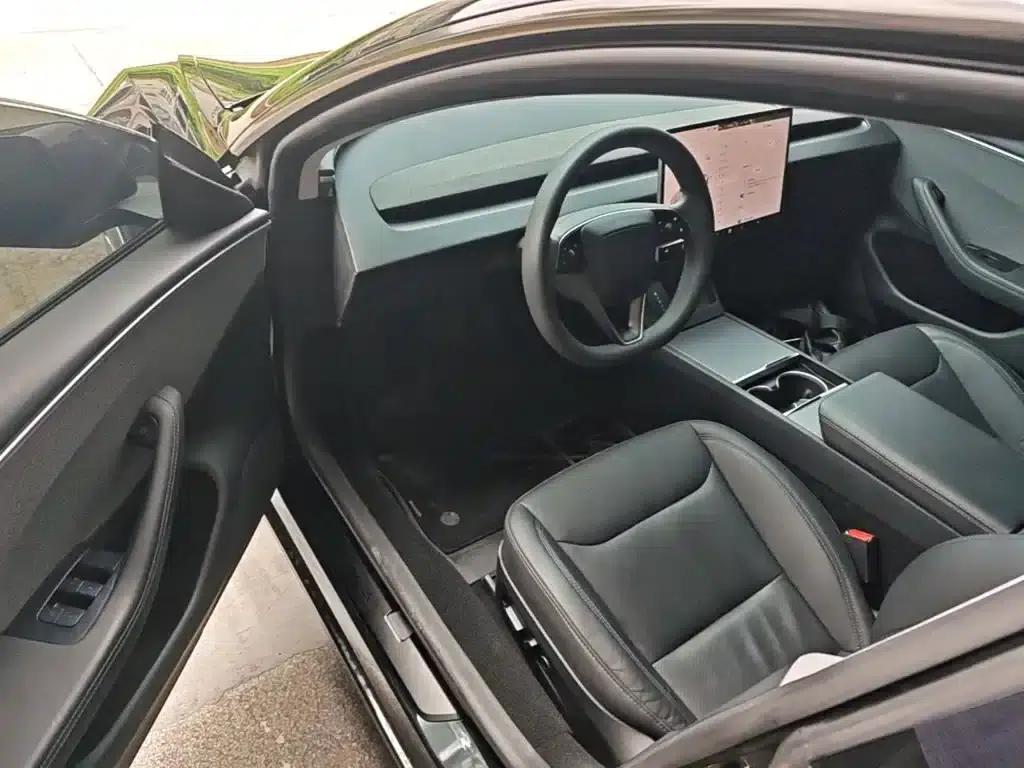 Model 3 2023 Rear-Wheel Drive — миниатюра 16