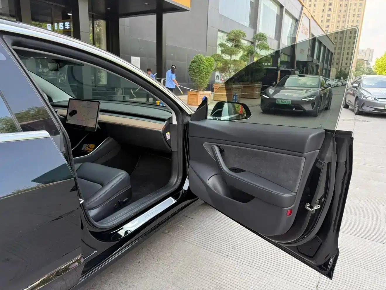 Imported 2019 Model 3 Long Range Rear-Wheel Drive — миниатюра 19