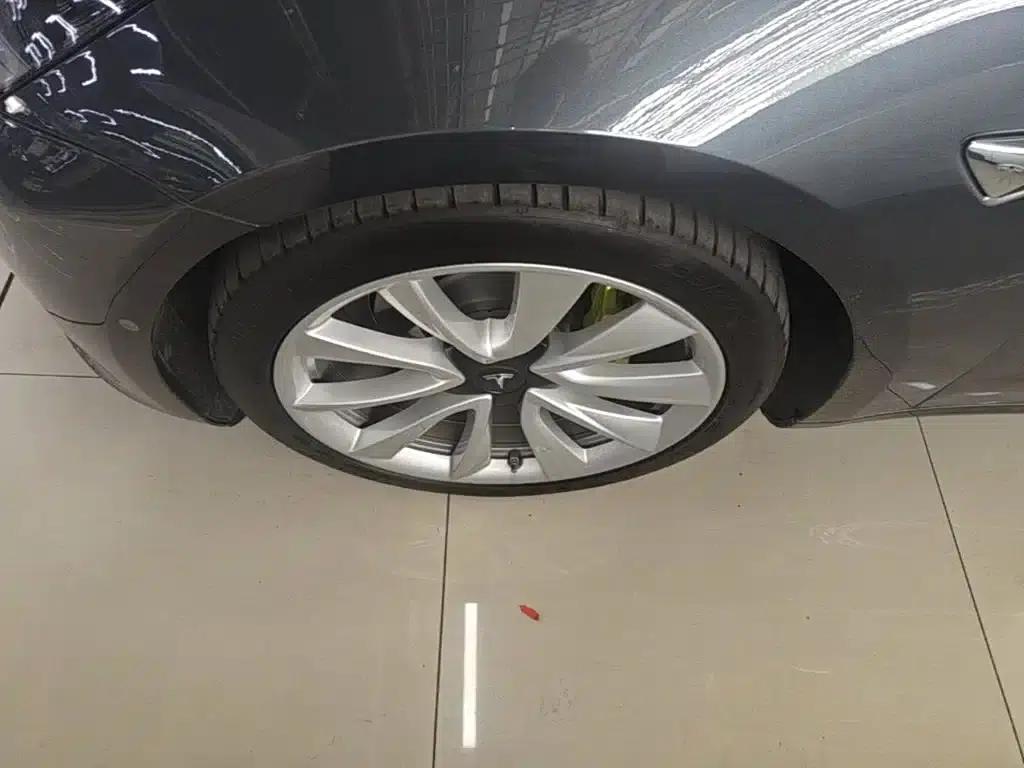 Imported 2019 Model 3 Long Range All-Wheel Drive — миниатюра 23
