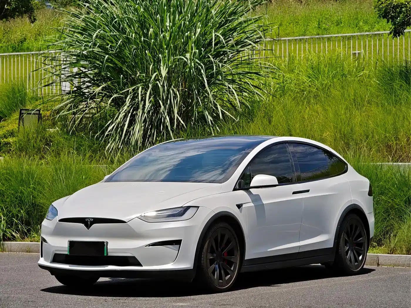 2023 Model X Tri-Motor All-Wheel Drive Plaid Edition — миниатюра 3