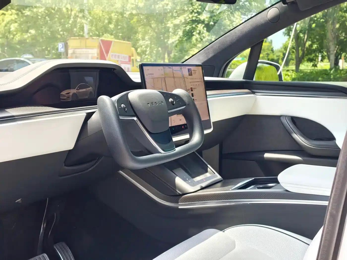 2023 Model X Tri-Motor All-Wheel Drive Plaid Edition — миниатюра 6