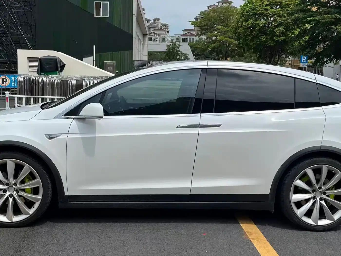 2016 Model X 90D — миниатюра 4