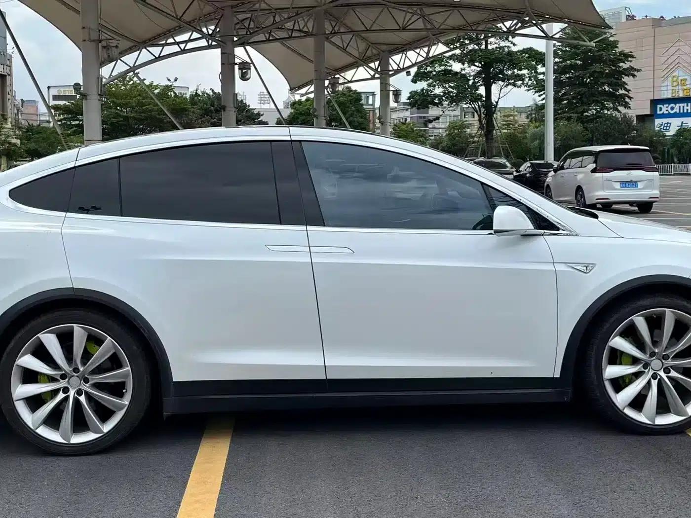 2016 Model X 90D — миниатюра 5