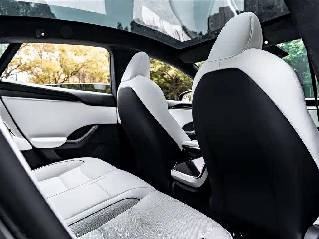 2023 Model S Tri-Motor All-Wheel Drive Plaid Edition — миниатюра 12