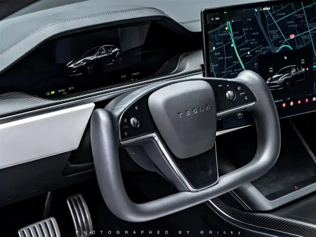 2023 Model S Tri-Motor All-Wheel Drive Plaid Edition — миниатюра 5