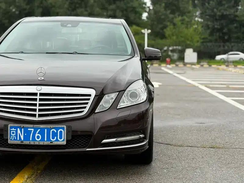 2012 Mercedes-Benz E-Class E 200 L CGI Elegance — миниатюра 12