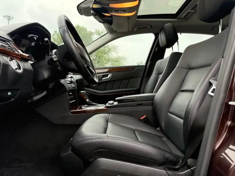 2012 Mercedes-Benz E-Class E 200 L CGI Elegance — миниатюра 17