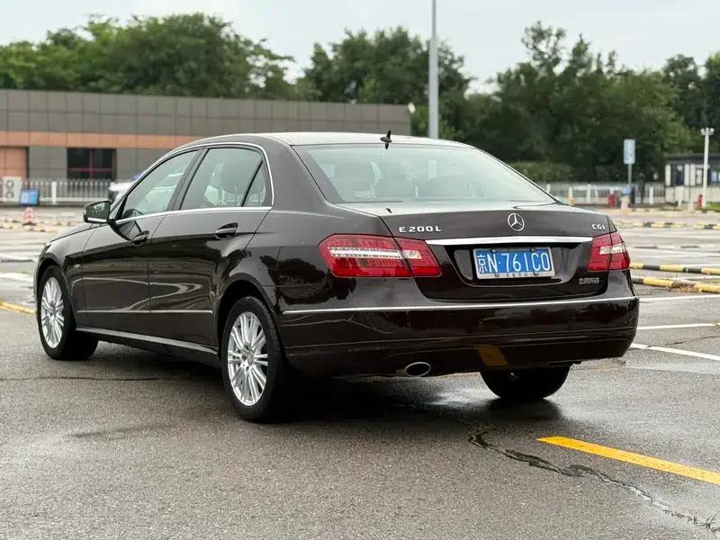 2012 Mercedes-Benz E-Class E 200 L CGI Elegance — миниатюра 4