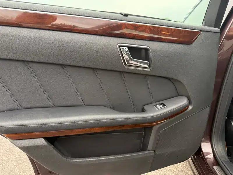 2012 Mercedes-Benz E-Class E 200 L CGI Elegance — миниатюра 10