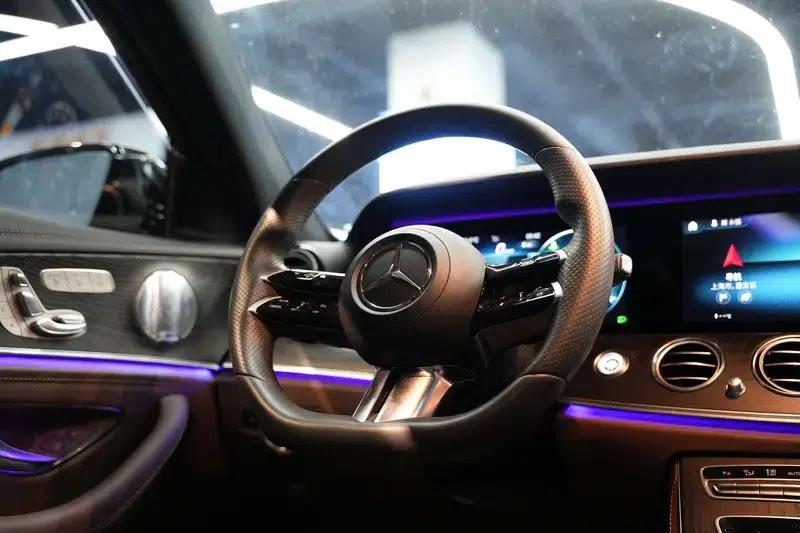 Mercedes-Benz E-Class 2021 Facelift E 300 L Premium Sport Sedan — миниатюра 16