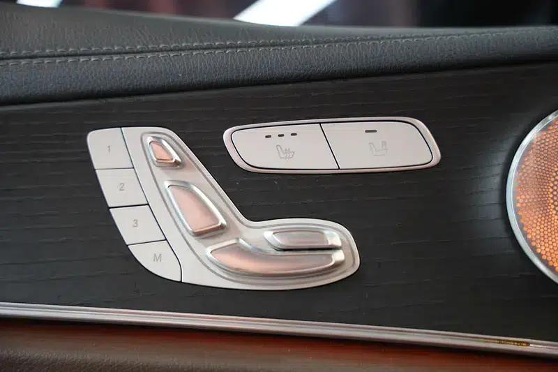 Mercedes-Benz E-Class 2020 Facelift E 300 L Sport Style — миниатюра 13