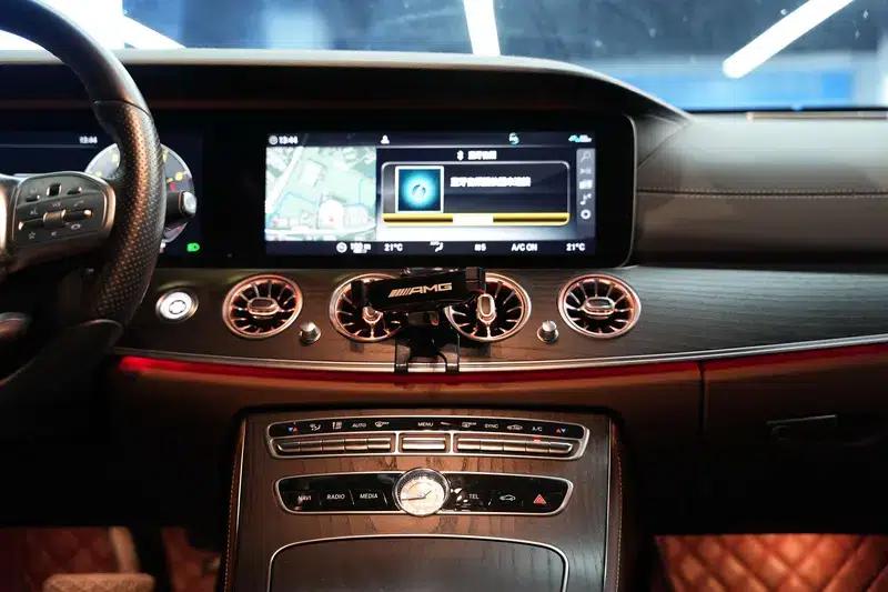 Mercedes-Benz E-Class 2020 Facelift E 300 L Sport Style — миниатюра 18