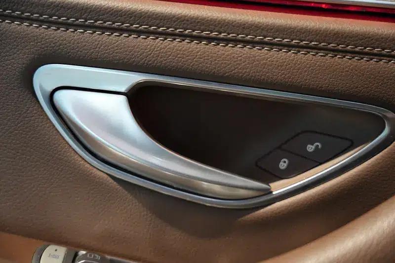 Mercedes-Benz E-Class 2020 Facelift E 300 L Sport Style — миниатюра 27