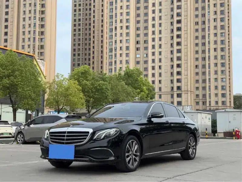 2020 Mercedes-Benz E-Class Facelift E 260 L — миниатюра 1