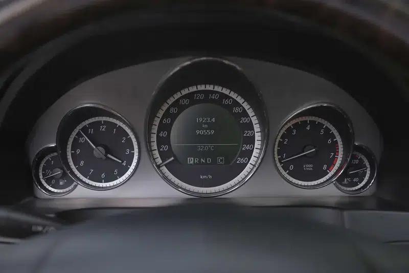 Mercedes-Benz E-Class (Imported) 2010 E 350 Convertible — миниатюра 29