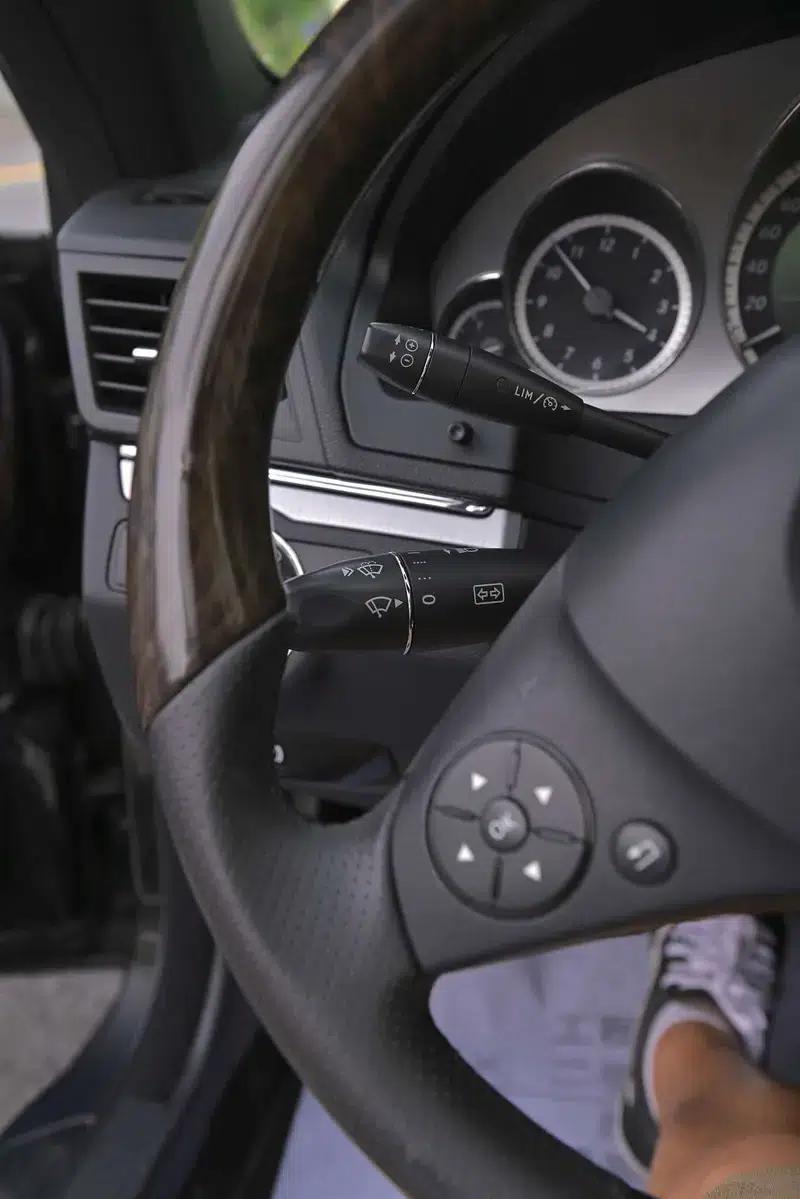 Mercedes-Benz E-Class (Imported) 2010 E 350 Convertible — миниатюра 30