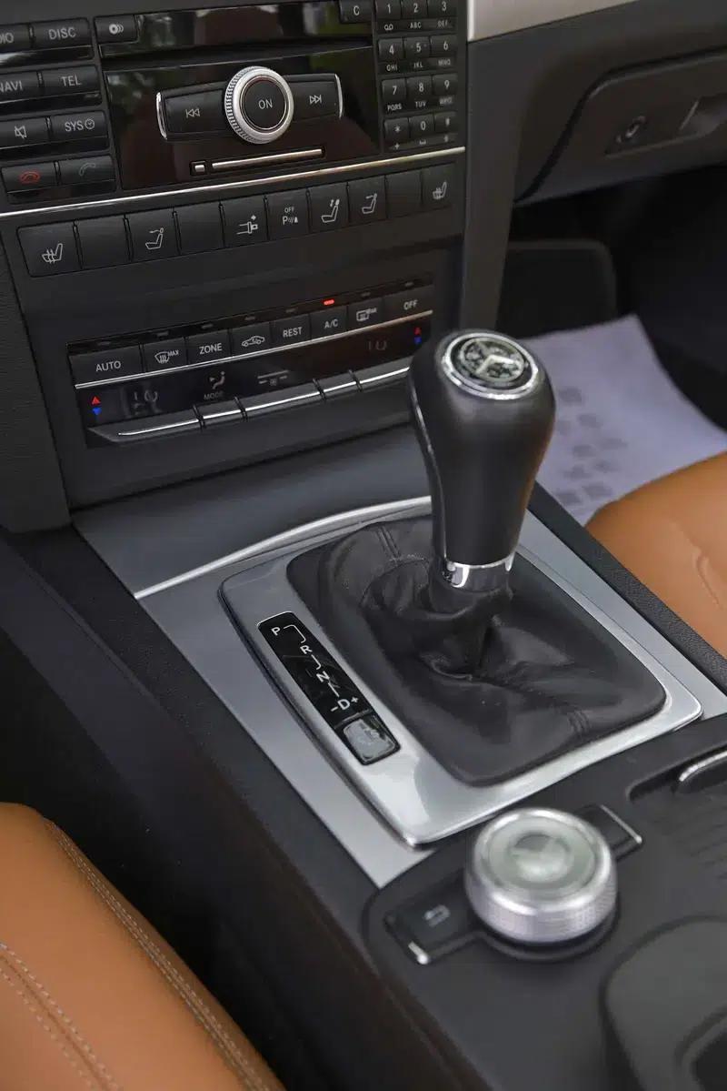 Mercedes-Benz E-Class (Imported) 2010 E 350 Convertible — миниатюра 31