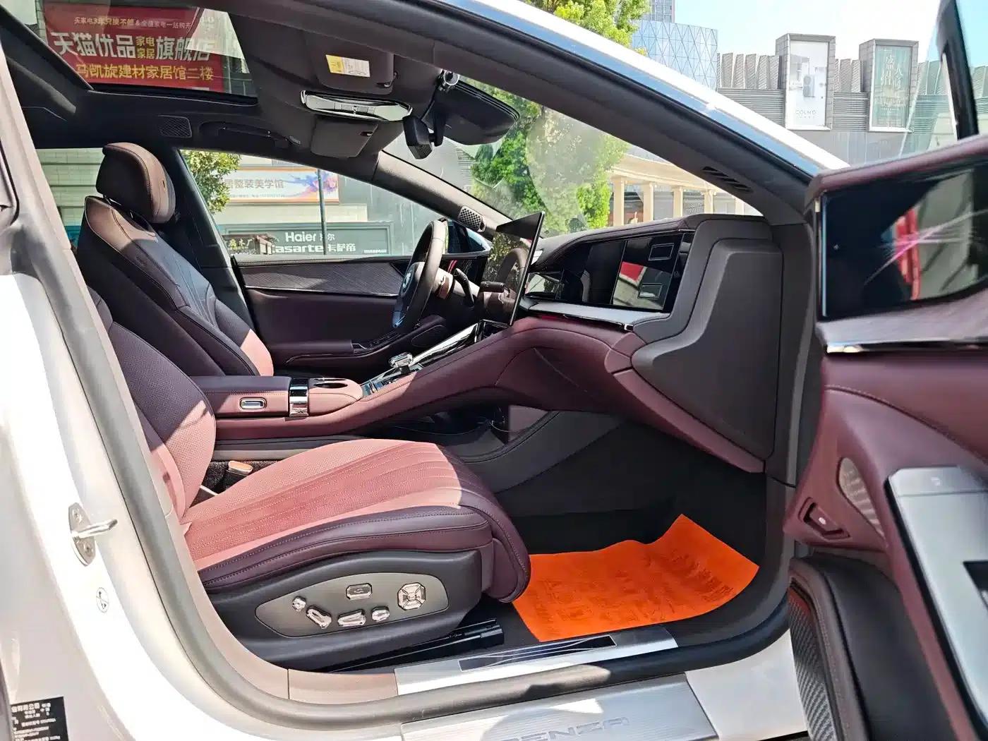 Denza Z9 GT 2024 1100 AWD Ultra Edition — миниатюра 11