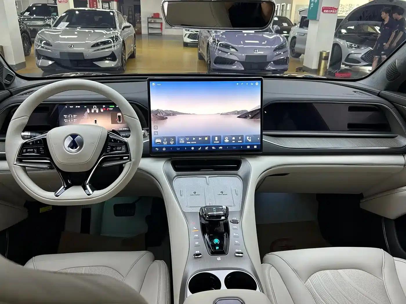 Denza N7 2024 630 AWD Intelligent Driving Max Edition — миниатюра 6