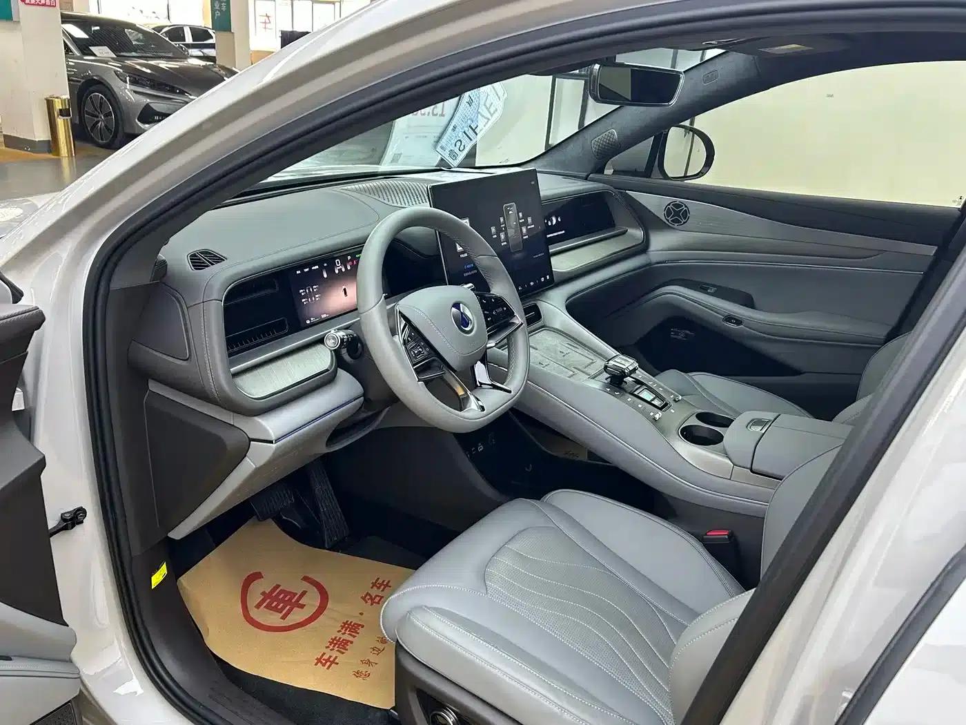 Denza N7 2024 702 Smart Driving Pro Edition — миниатюра 3