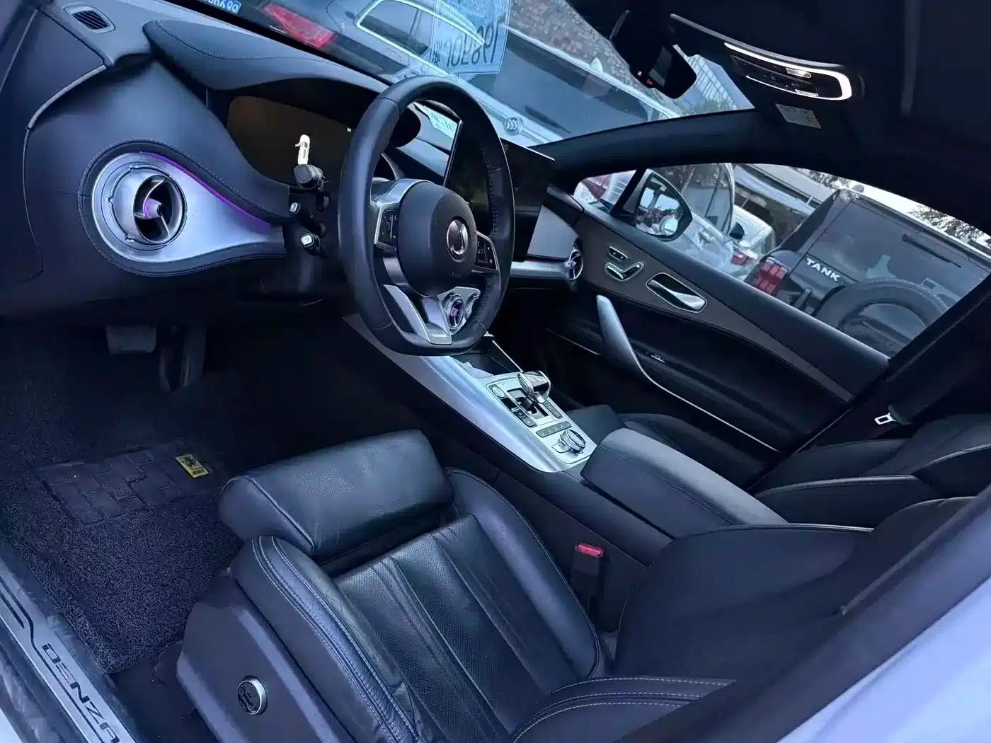 Denza X 2020 PHEV Flagship Edition — миниатюра 3
