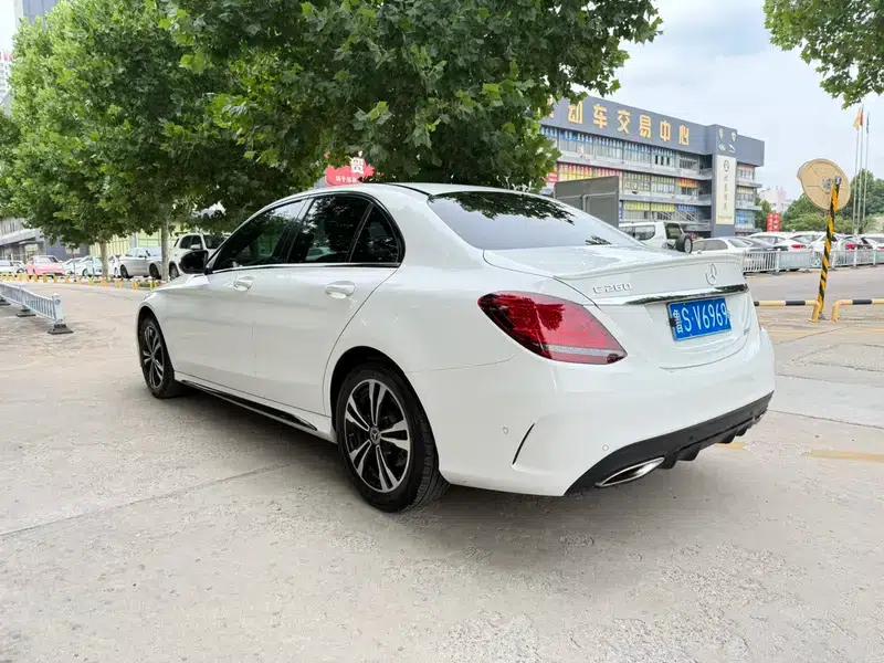 2020 Mercedes-Benz C-Class C 260 Sport Edition — миниатюра 4