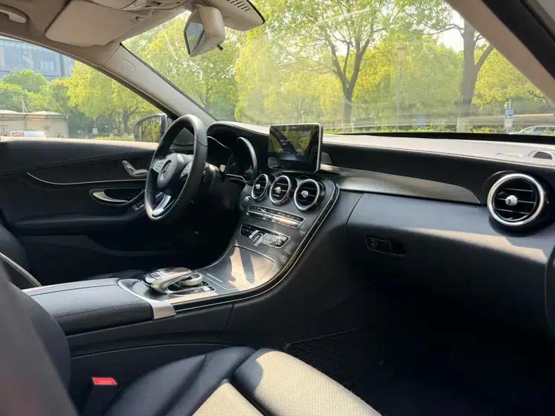 2017 Mercedes-Benz C-Class C 180 L Sport Edition — миниатюра 11