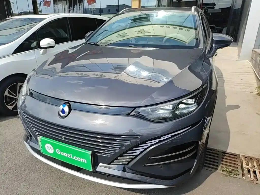 Denza N8 2023 All-Wheel Drive Super Hybrid Flagship Seven-Seat Edition — миниатюра 2