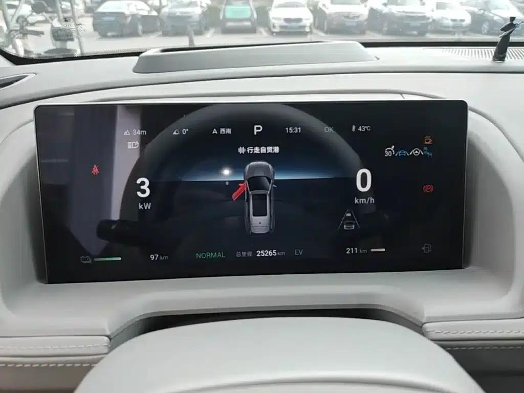 Denza N8 2023 All-Wheel Drive Super Hybrid Flagship Seven-Seat Edition — миниатюра 12