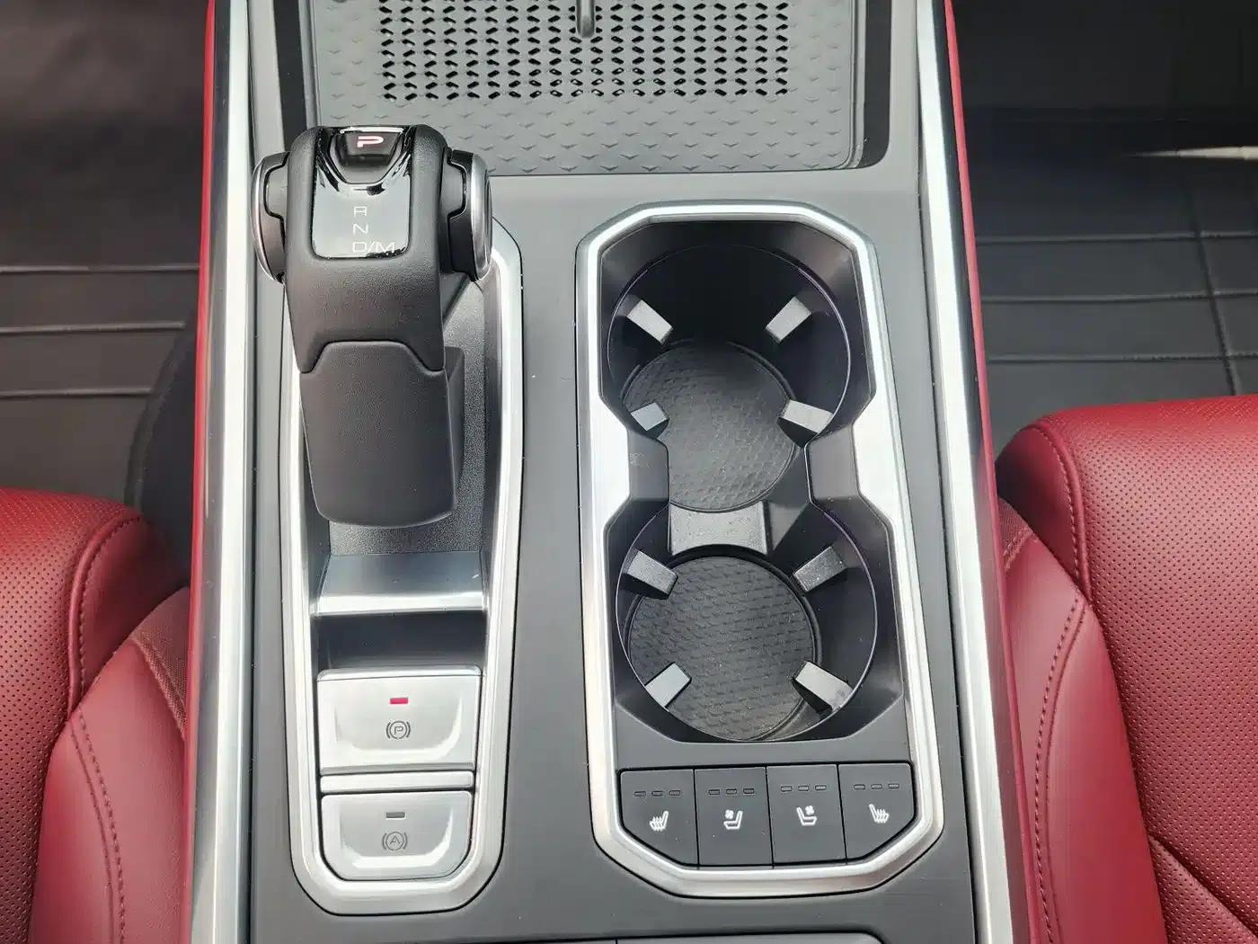 Tank 400 New Energy 2024 Hi4-T Off-Road Edition — миниатюра 11
