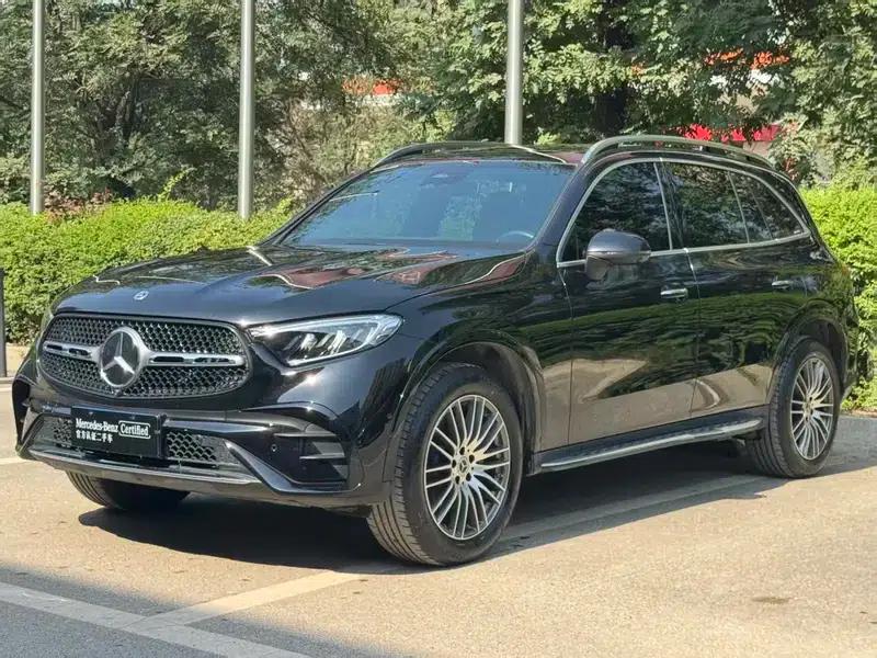 2024 Mercedes-Benz GLC 300 L 4MATIC Dynamic 5-seater — миниатюра 1
