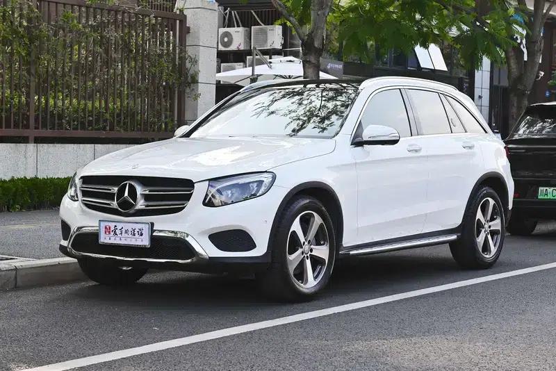 2016 Mercedes-Benz GLC 300 4MATIC Dynamic — миниатюра 1
