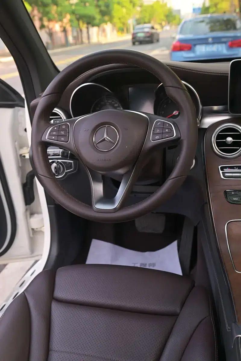 2016 Mercedes-Benz GLC 300 4MATIC Dynamic — миниатюра 12