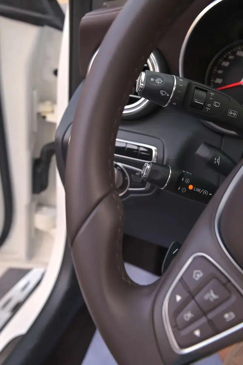 2016 Mercedes-Benz GLC 300 4MATIC Dynamic — миниатюра 17
