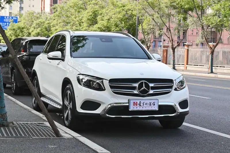 2016 Mercedes-Benz GLC 300 4MATIC Dynamic — миниатюра 3