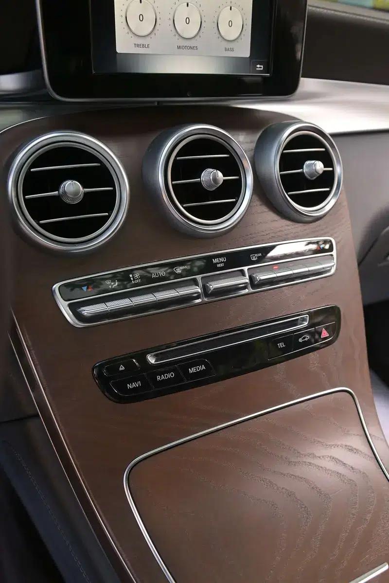 2016 Mercedes-Benz GLC 300 4MATIC Dynamic — миниатюра 24