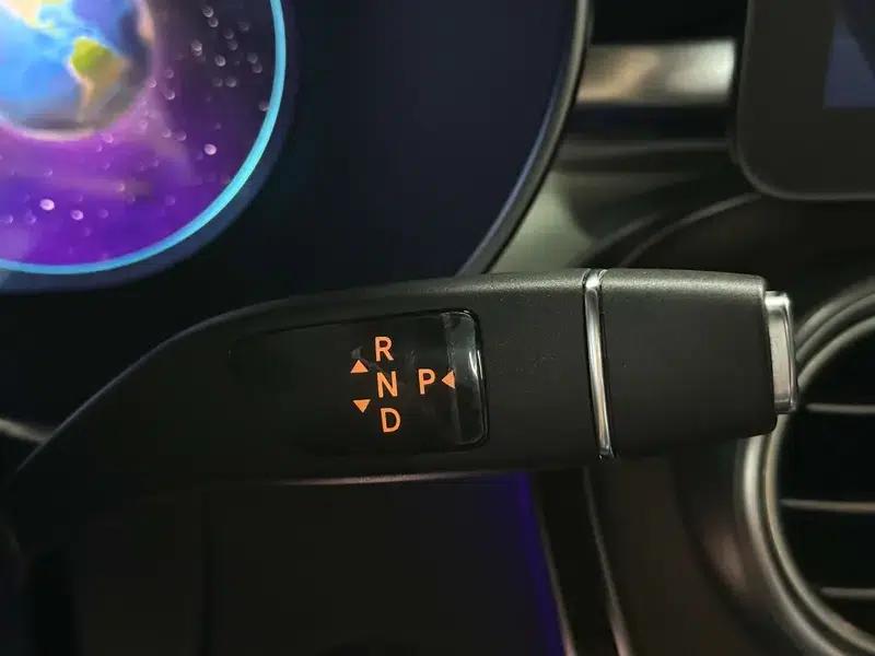 2021 Mercedes-Benz GLC 260 L 4MATIC Luxury — миниатюра 17